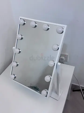 White Hollywood Makeup Mirror with LED Bulbs