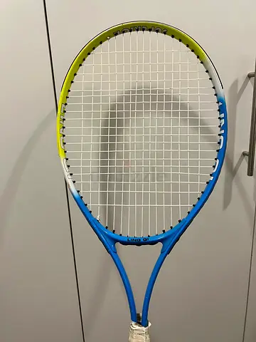 Tennis racket