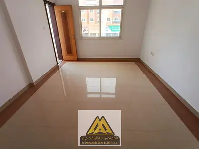 شقة راقية بمساحة واسعة وبلكونة ومطبخ مغلق وتكييف مركزي مع موقع مميز وتسهيلات مريحة في الدفع