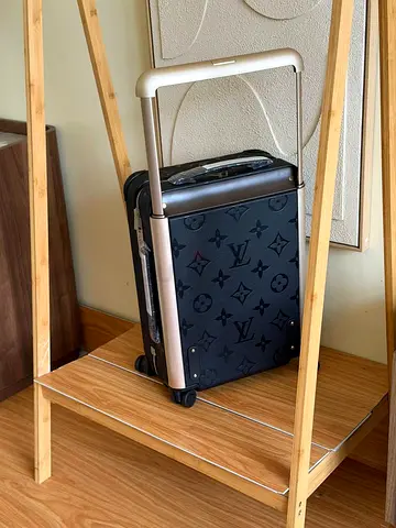 Louis vuitton Horizon 55 monogram cabin suitcase