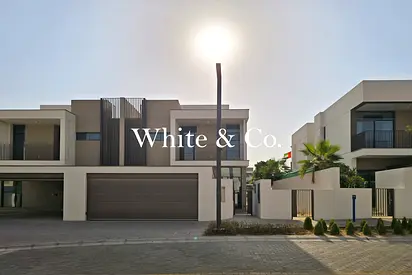 Spacious Unit | Single Row | Close to Pool