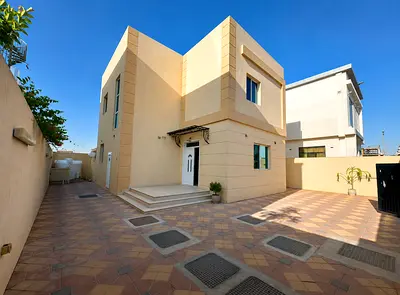 Spacious 4BR Villa | Maid Room | Large Hall | Fully Fitted Kitchen