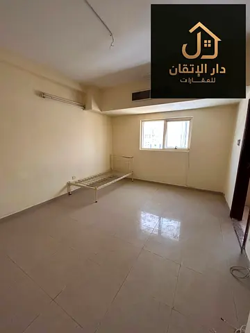 شقة غرفة نوم واحدة للإيجار السنوي في النبّة | تصميم واسع | موقع مميز
