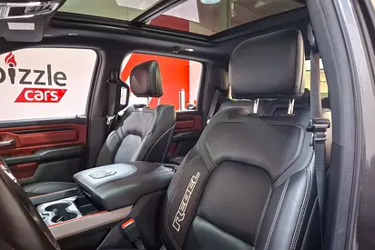 2023 RAM 1500 — миниатюра 11