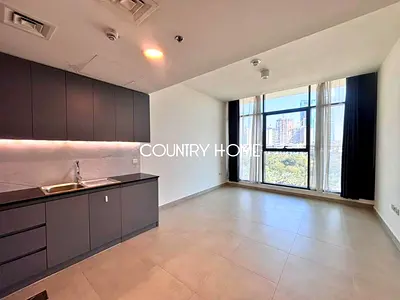 Unfurnished | Vacant | No Balcony