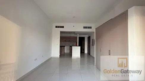 استوديو المدينة الرياضية | شرفة | إمكانية استخدام المسبح