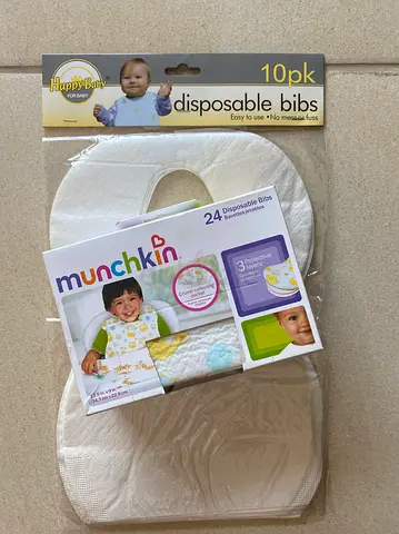 Munchkin Happy Bunny 2 Packs 34 x Disposable Bibs BRAND NEW