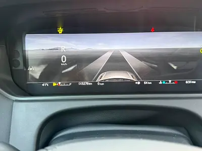 2026 LAND Rover RANGE ROVER VELAR — миниатюра 10