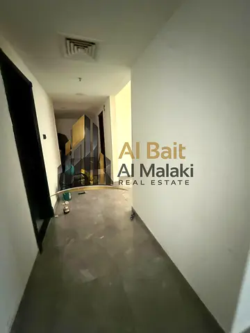 W🔥 حياة فاخرة في قلب المجاز – فرصة لا تُفوّت! 🔥