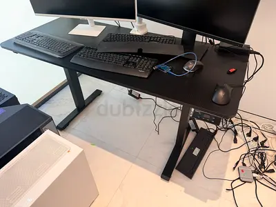 This is a Motion Desk from Microless
