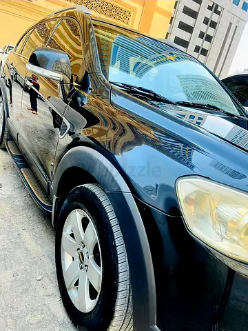 Chevrloet captiva black( price negotiatiable)