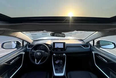صورة 13 لـ 2025 Toyota RAV 4