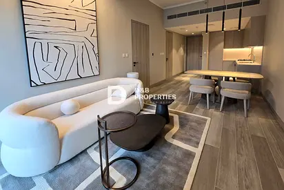 Modern and spacious | Pool View | Fully Furnished