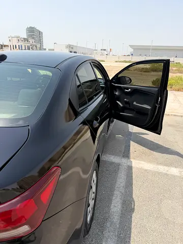 2018 KIA RIO 照片 7