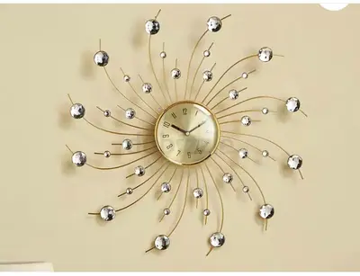 Decorative wall clock