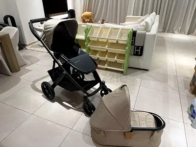 UPPAbaby Vista V3 stroller - Brand New, with bassinet