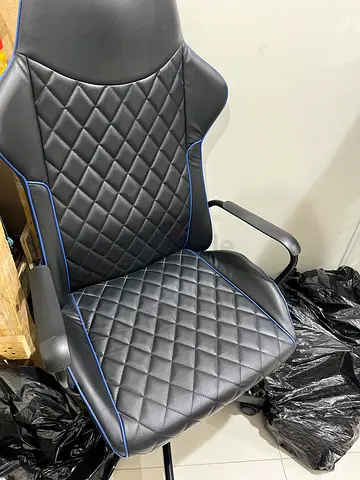 Black Quilted PU Office/ Gaming Chair with Blue Piping