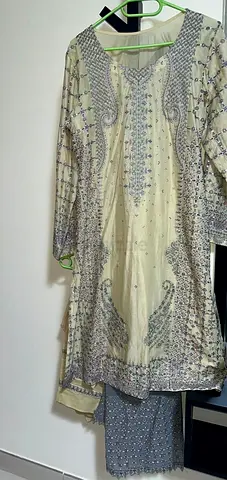 Light yellow lawn embroidered traditional women's suit 3pc set - M