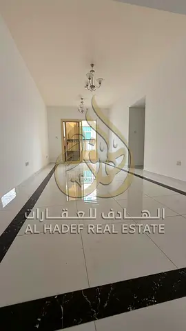 3 غرف وصالة مع غرفة غسيل للإيجار في مويلح | بجوار مجمع المدارس | 65,000 درهم
