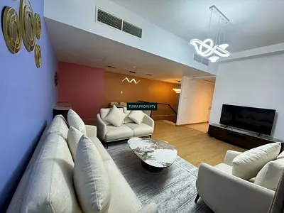Duplex - fully furnished - Great Amenities!