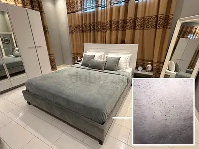 Complete Modern Bedroom Set in Excellent Condition (7 pieces)