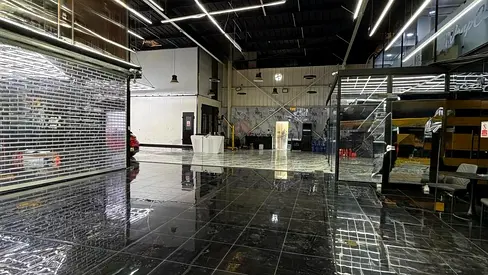 BUSINESS FOR SALE – PREMIUM AUTOMOTIVE SERVICE CENTER