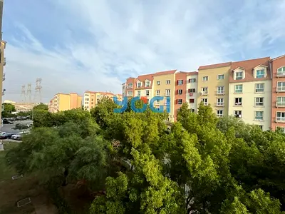 Exclusive Studio | Pool & Metro Nearby | Tenanted