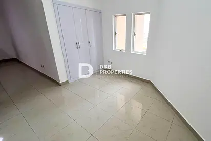 Near Metro | Spacious Studio | Park View