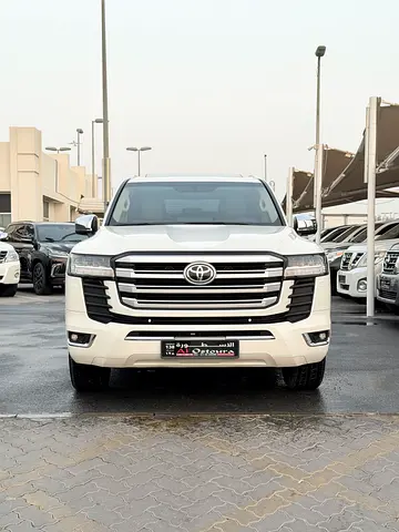 تويوتا لاند كروزر GXR V6 خليجي موديل 2024
