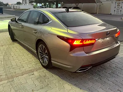 صورة مصغرة 17 لـ 2022 Lexus LS-SERIES
