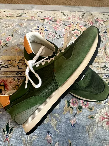 Louis Vuitton Men’s Green Sneakers – Made in Italy – Size 8.5