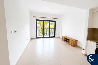 2 Bed | Vacant | 2BR