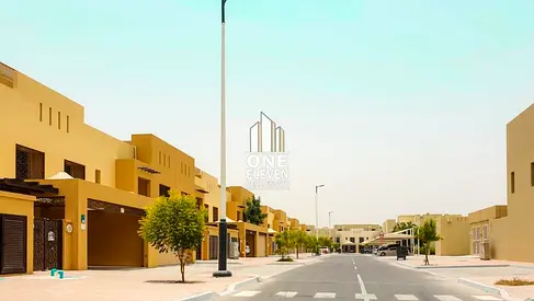 فيلا للإيجار في مدينة محمد بن زايد | 4 غرف | مجلس | موقف مظلل