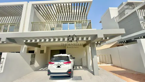Stunning 4BR | Corner Unit | Huge L-Shaped Garden
