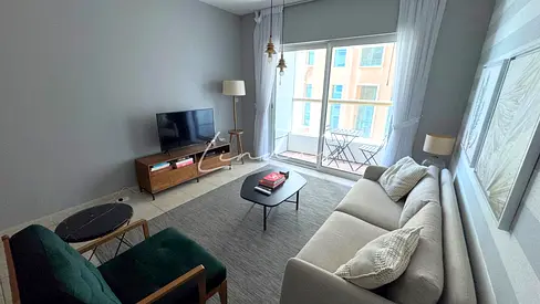 Fully Furnished | Near tram station | Huge Layout