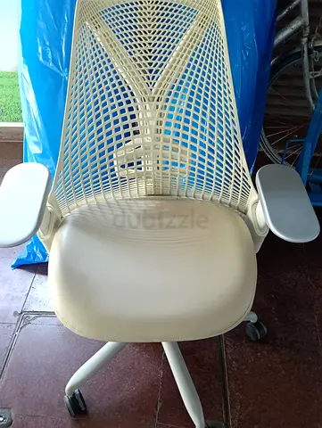 Herman Miller sayle chair for selling.fully loaded