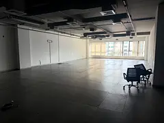 CHILLER FREE. SEMI FITED. OFFICE 2098/SQFT. RENT. 292320/AED CLOSE TO METRO STATION. AL GHAROUD AREA