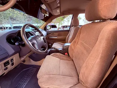 2013 Toyota FORTUNER 照片 14