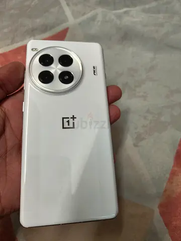 OnePlus Ace 3 Pro snapdragon 8 gen 3 edge display