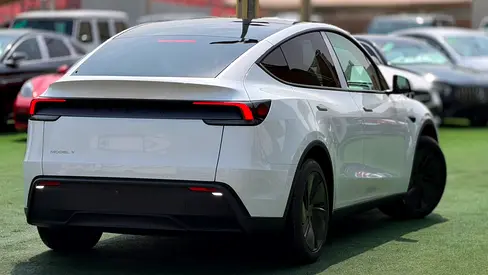 صورة 5 لـ 2025 Tesla MODEL Y