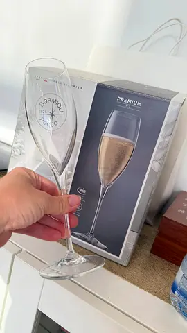 Premium glass for  Champagne new