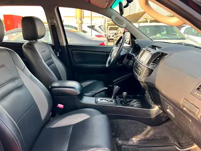 2015 Toyota FORTUNER — миниатюра 10