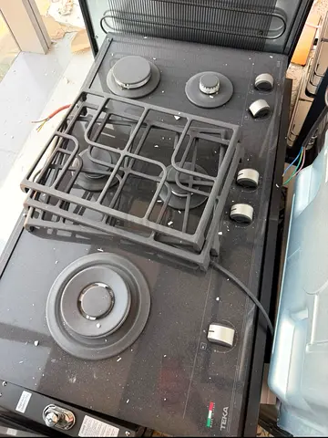 Ex Display Teka 5-Burner Gas Hob with Glass Top
