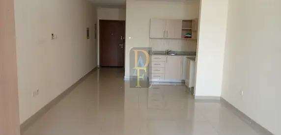 studio , with balcony , with covered parking , with pool and gym for sale .