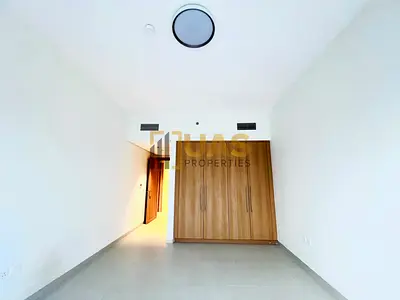 Luxurious 3bhk | Family building | Prime location