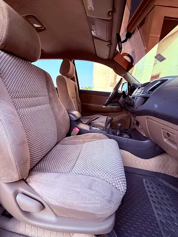 2013 Toyota FORTUNER 照片 13