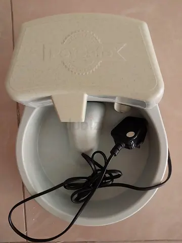 PetSafe automatic pet water fountain