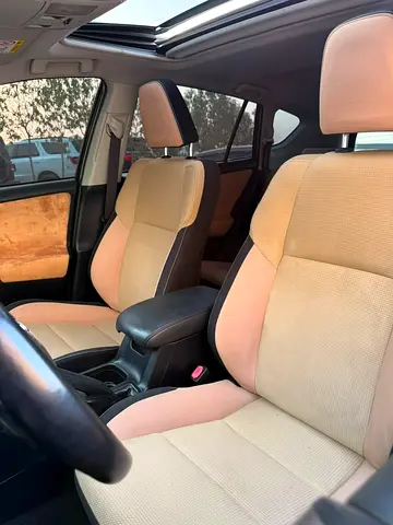 2016 Toyota RAV 4 — фото 19
