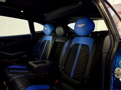2023 Aston Martin DBX — миниатюра 9