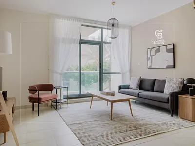 Unfurnished | Pool View | Brightly lit